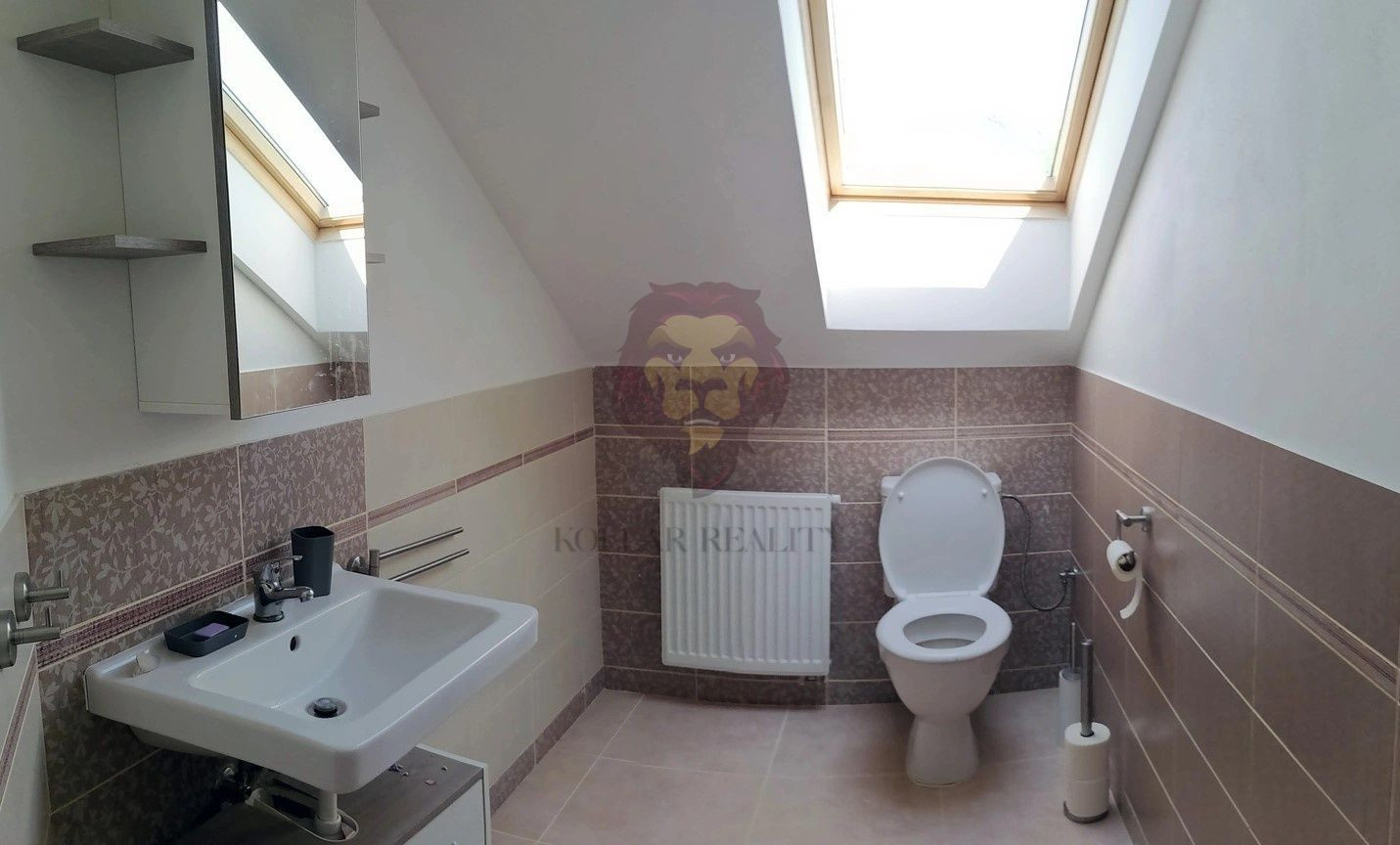 NA PREDAJ VIDIECKY RODINNÝ DOM V HORNÝCH OREŠANOCH