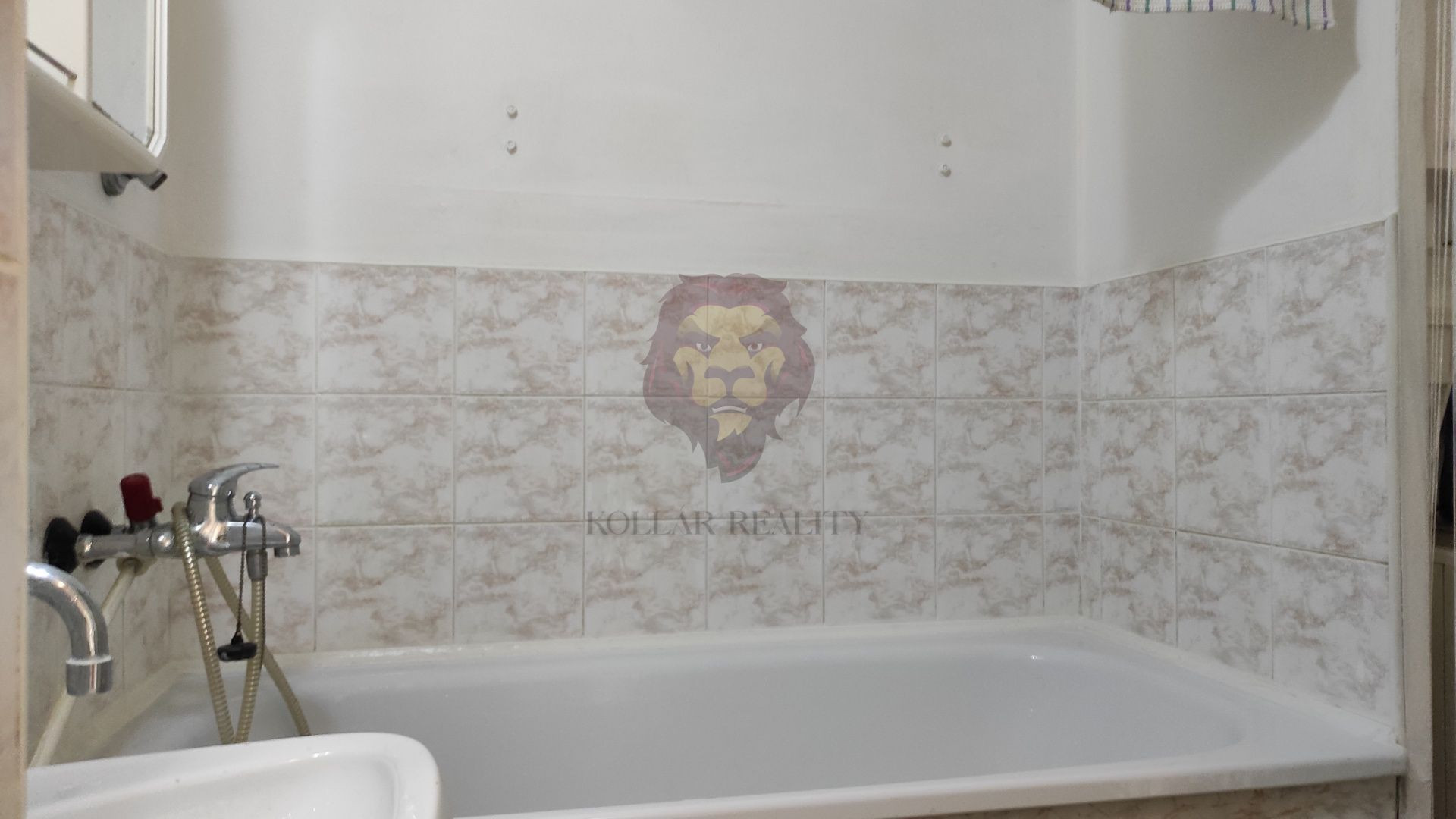 NA PREDAJ PRIEVIDZA , Š.KRÁLIKA 3 izbový