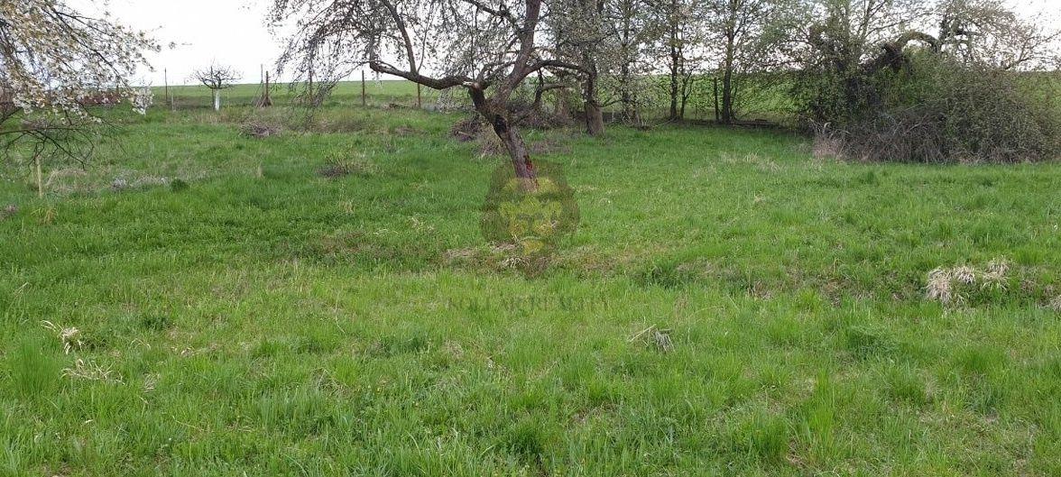 NA PREDAJ KOCURANY , POZEMOK 1214m2