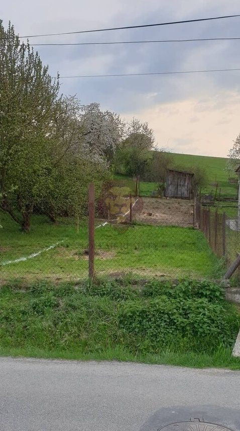 NA PREDAJ KOCURANY , POZEMOK 1214m2