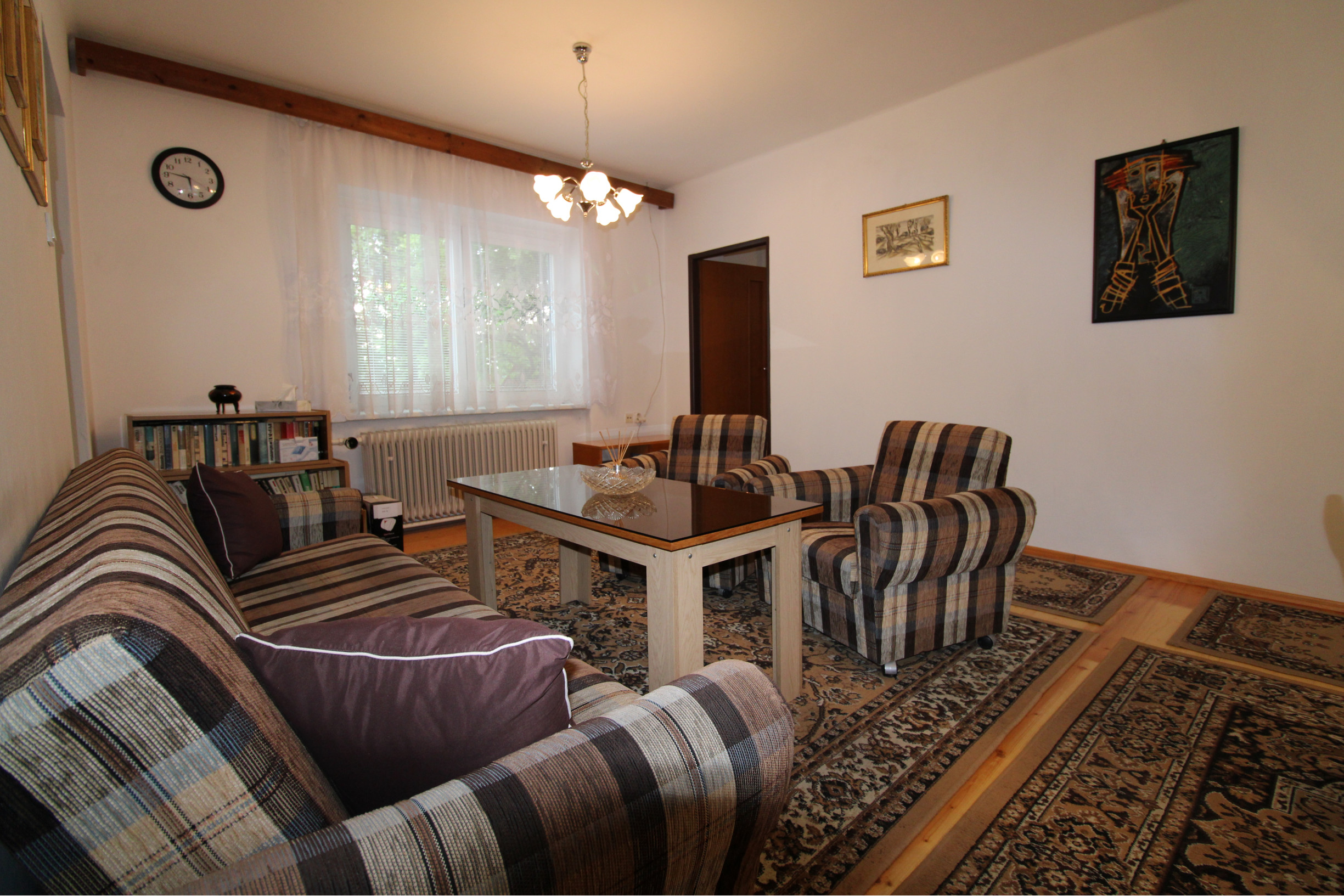 ZNÍŽENÁ CENA - NA PREDAJ - Veľký Rodinný dom Sokolovce