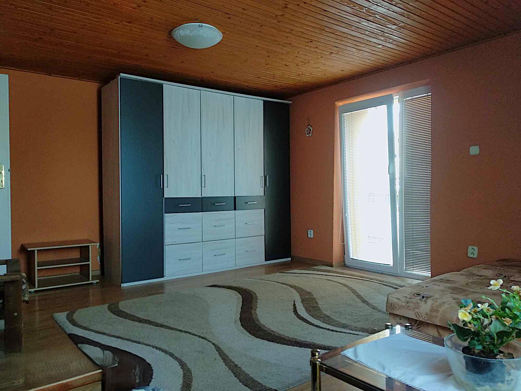 NA PRENÁJOM - 3-izbové podkrovie v Rodinnom dome Malženice