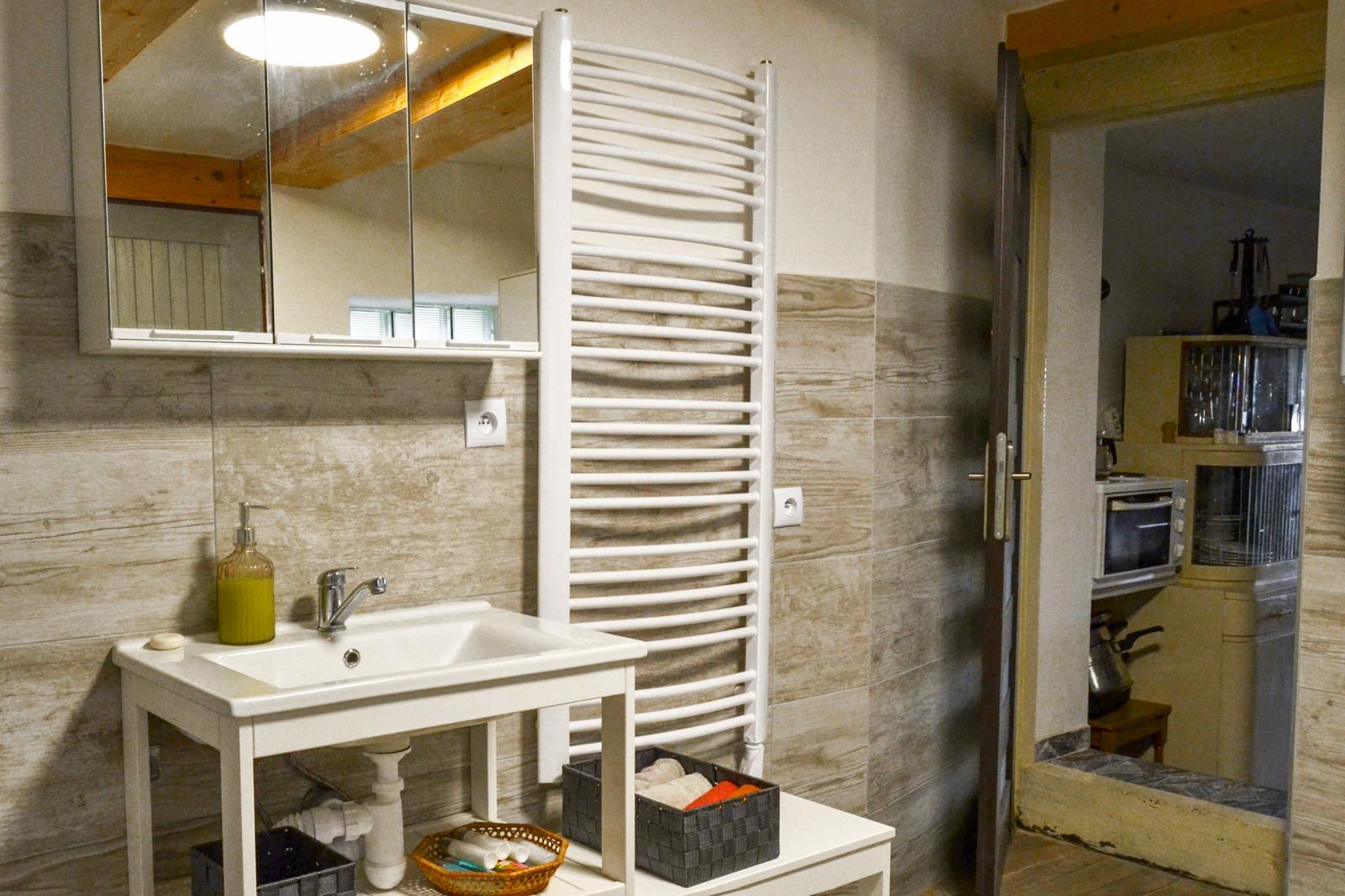 Zrekonštruovaná vidiecka chalupa / rodinný dom na predaj – Lubina, Podkozince