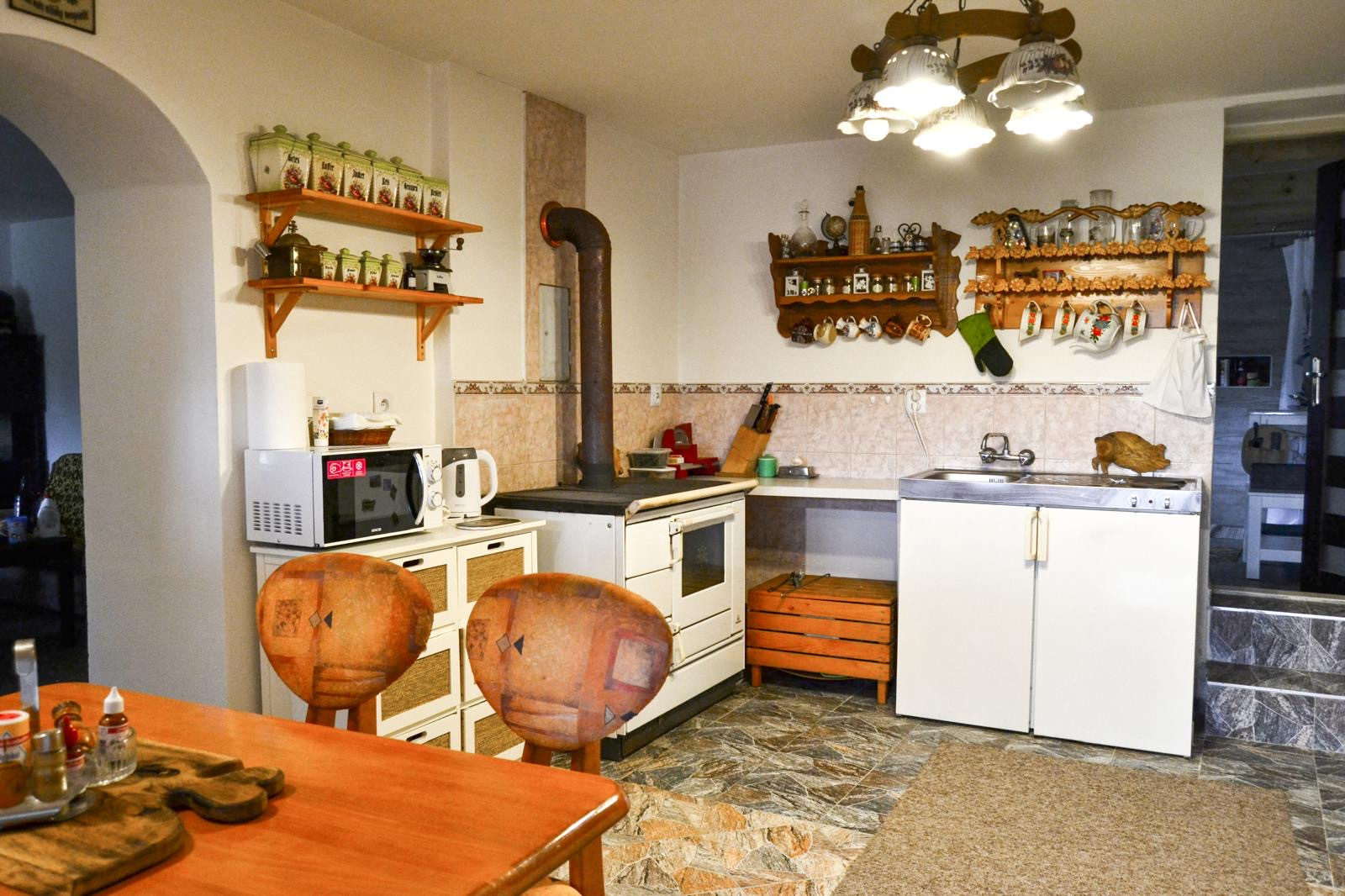 Zrekonštruovaná vidiecka chalupa / rodinný dom na predaj – Lubina, Podkozince