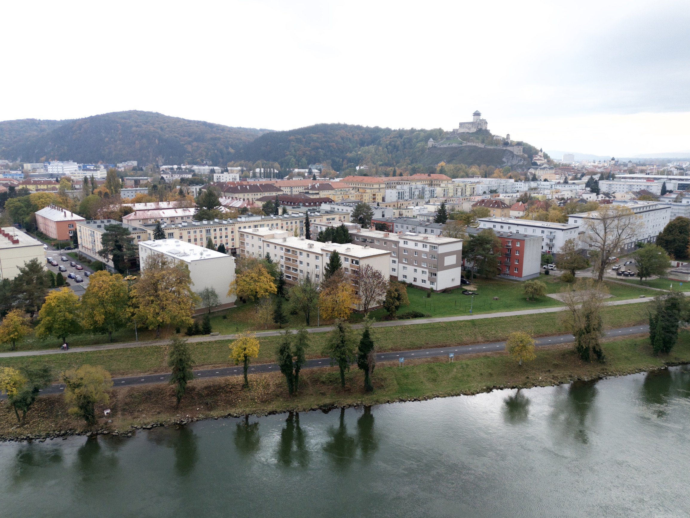 Rezervované Na predaj 3 izbový byt 80 m² - Sihoť, Trenčín