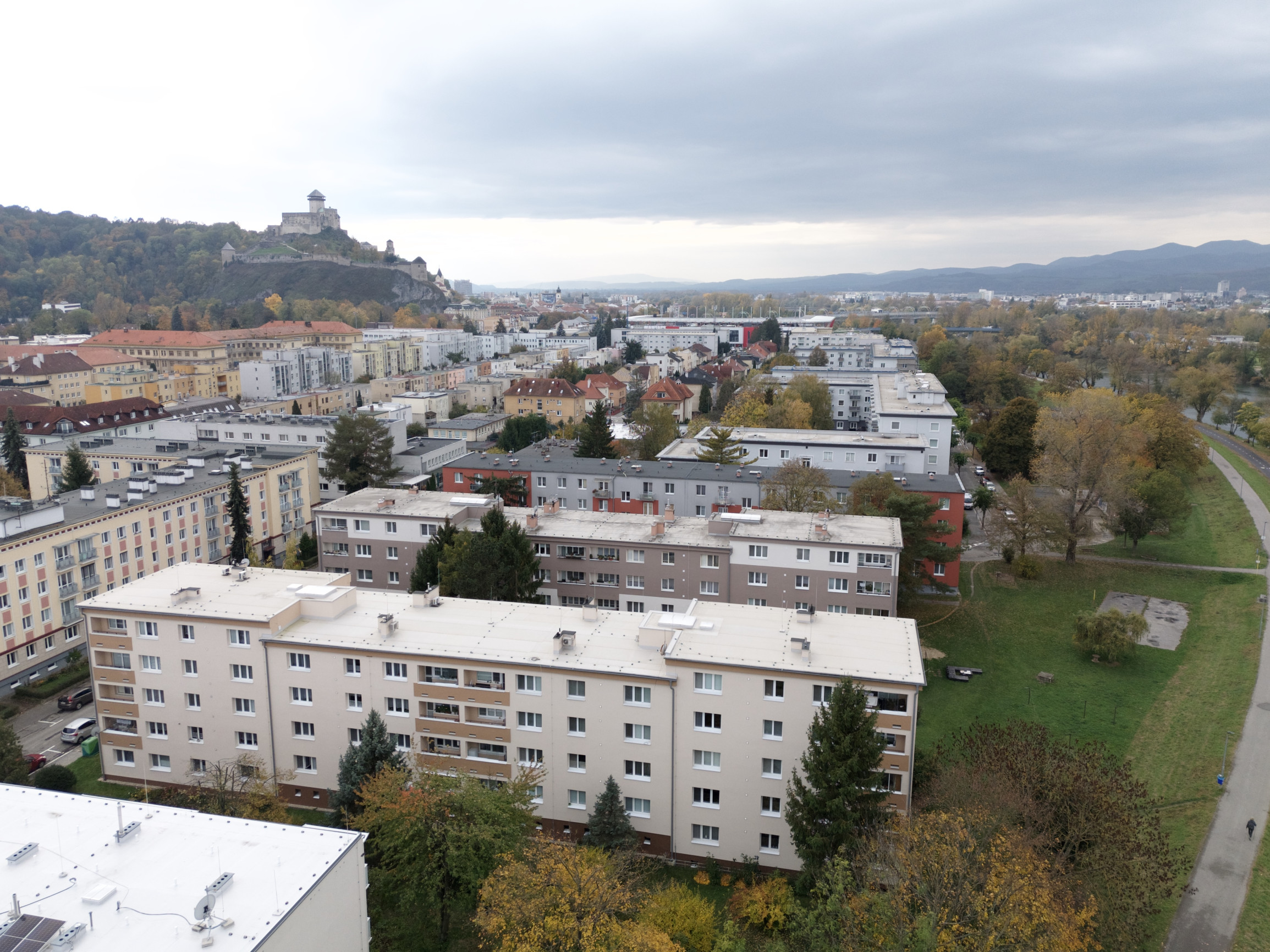Rezervované Na predaj 3 izbový byt 80 m² - Sihoť, Trenčín