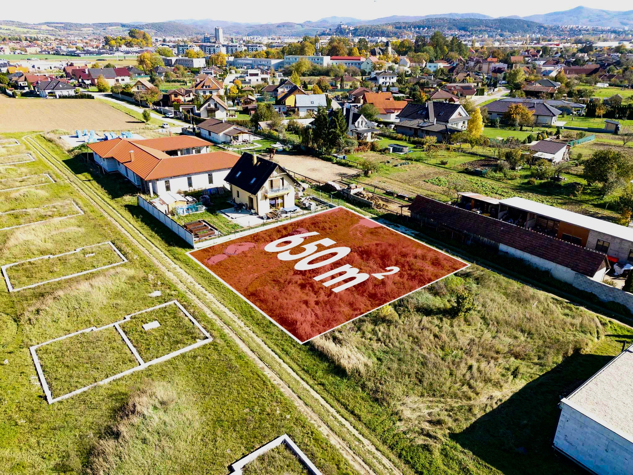 Na predaj stavebný pozemok 650 m² – Trenčín, Záblatie