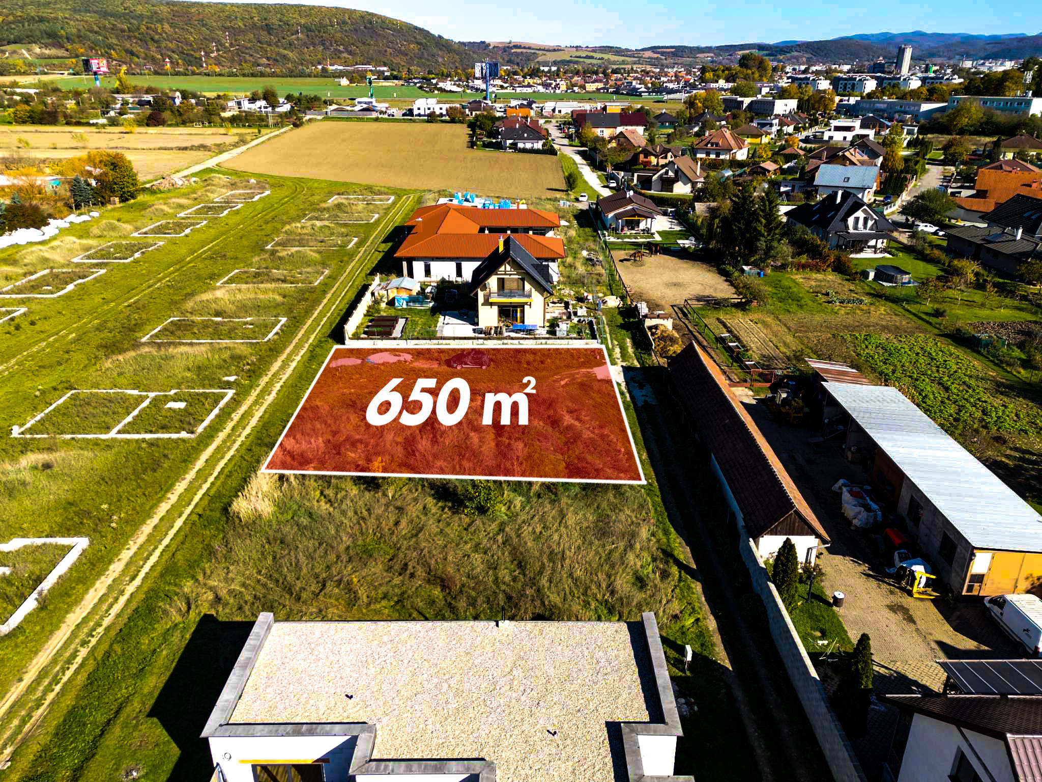 Na predaj stavebný pozemok 650 m² – Trenčín, Záblatie
