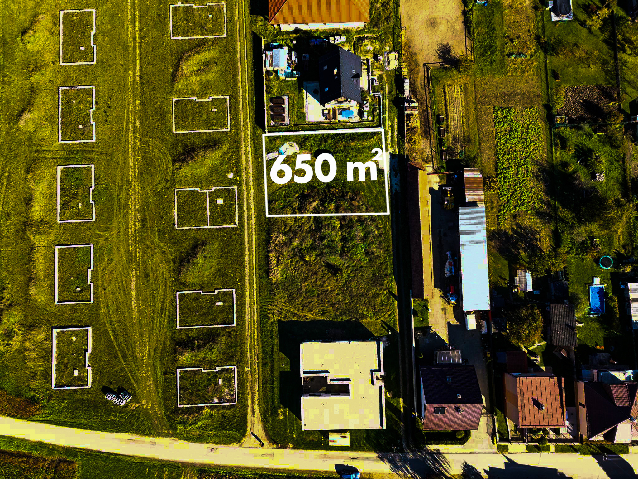 Na predaj stavebný pozemok 650 m² – Trenčín, Záblatie