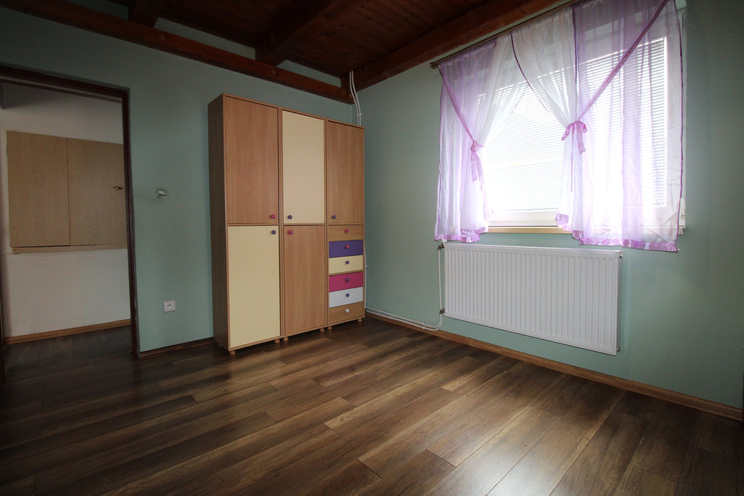 NA PRENÁJOM - Rodinny dom v Zemianskych Sadoch