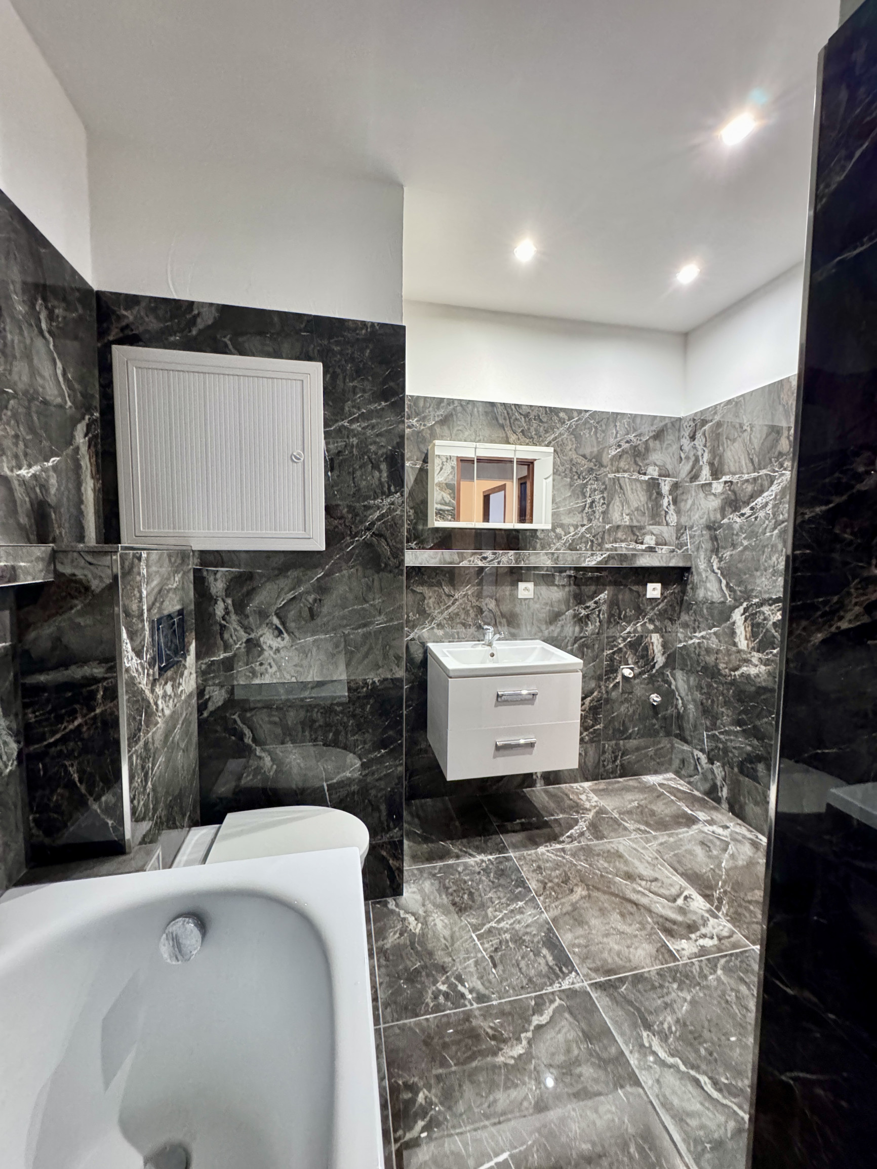 Prenájom Nové Mesto nad Váhom, Športová ulica 1 poschodie