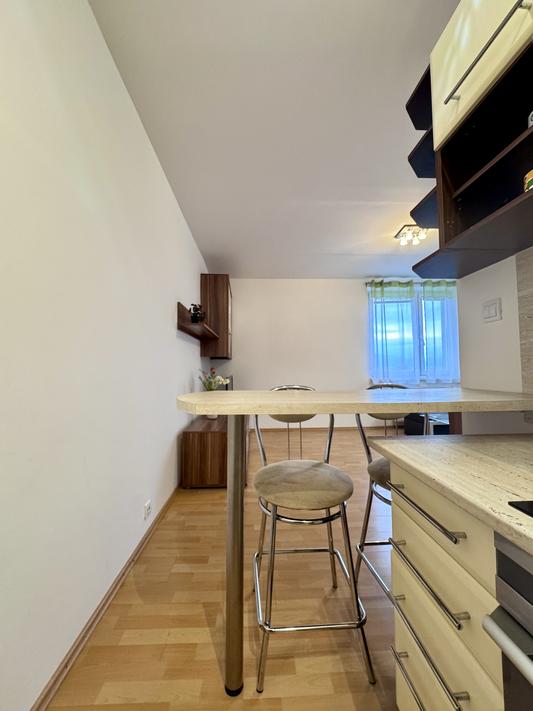 Prenájom 2 Izbový byt Nové mesto nad Váhom 40 m2