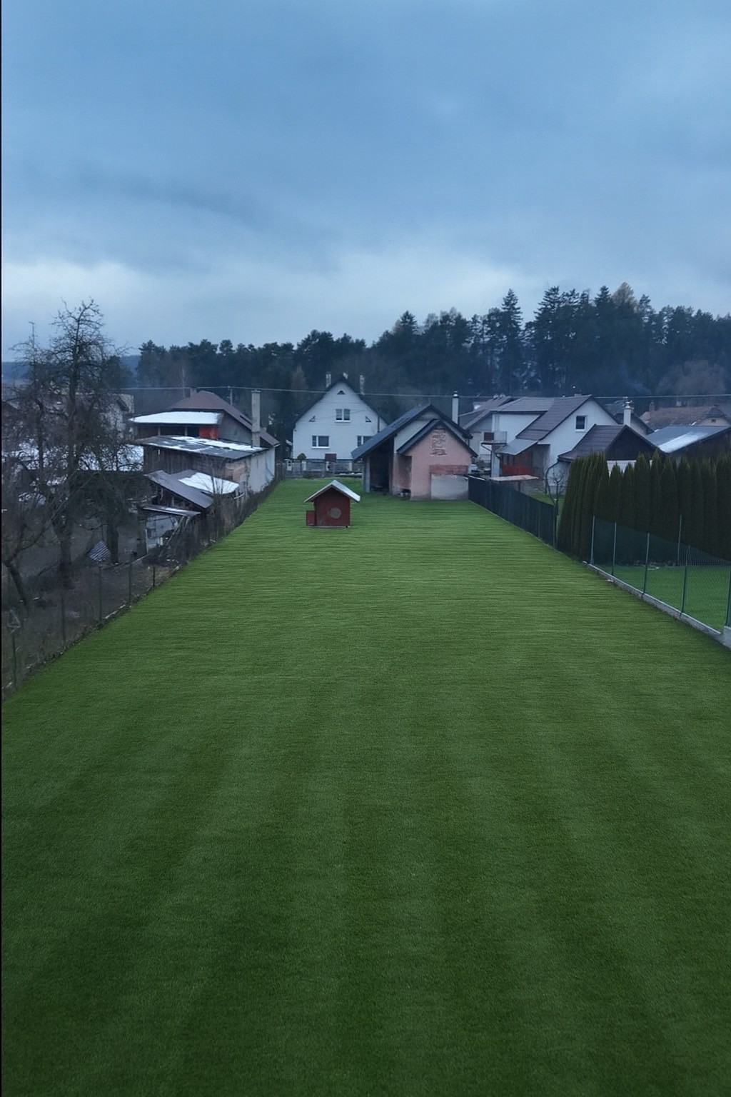 NA PREDAJ - POZEMOK NA VÝSTAVBU RODINNÉHO DOMU VALČA 1014 m2