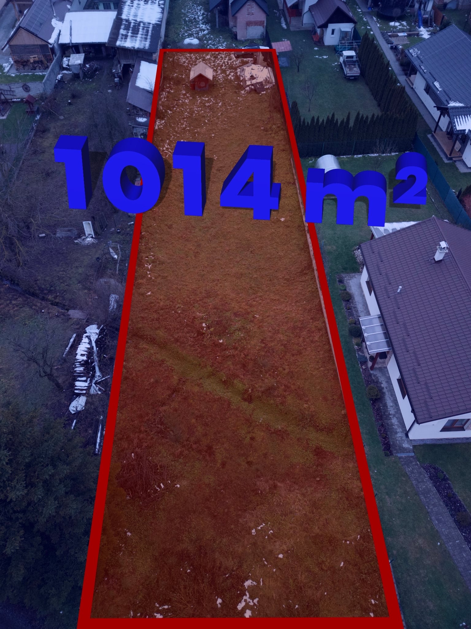 NA PREDAJ - POZEMOK NA VÝSTAVBU RODINNÉHO DOMU VALČA 1014 m2