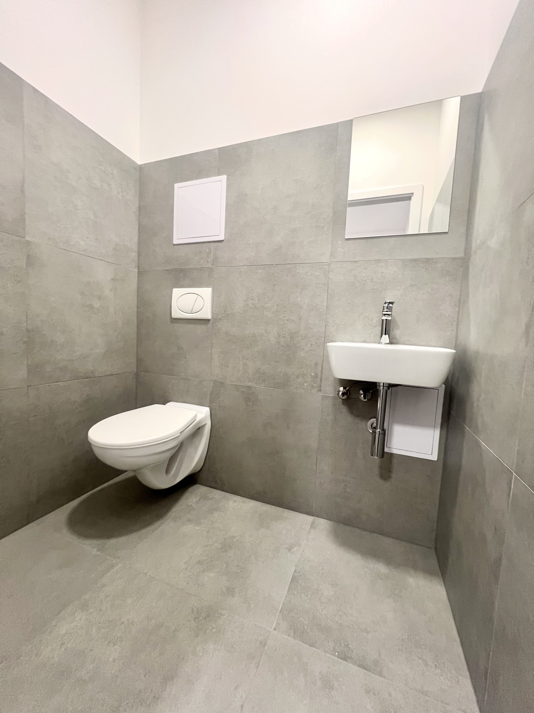 PRENÁJOM MODERNÉHO KANCELÁRSKEHO PRIESTORU