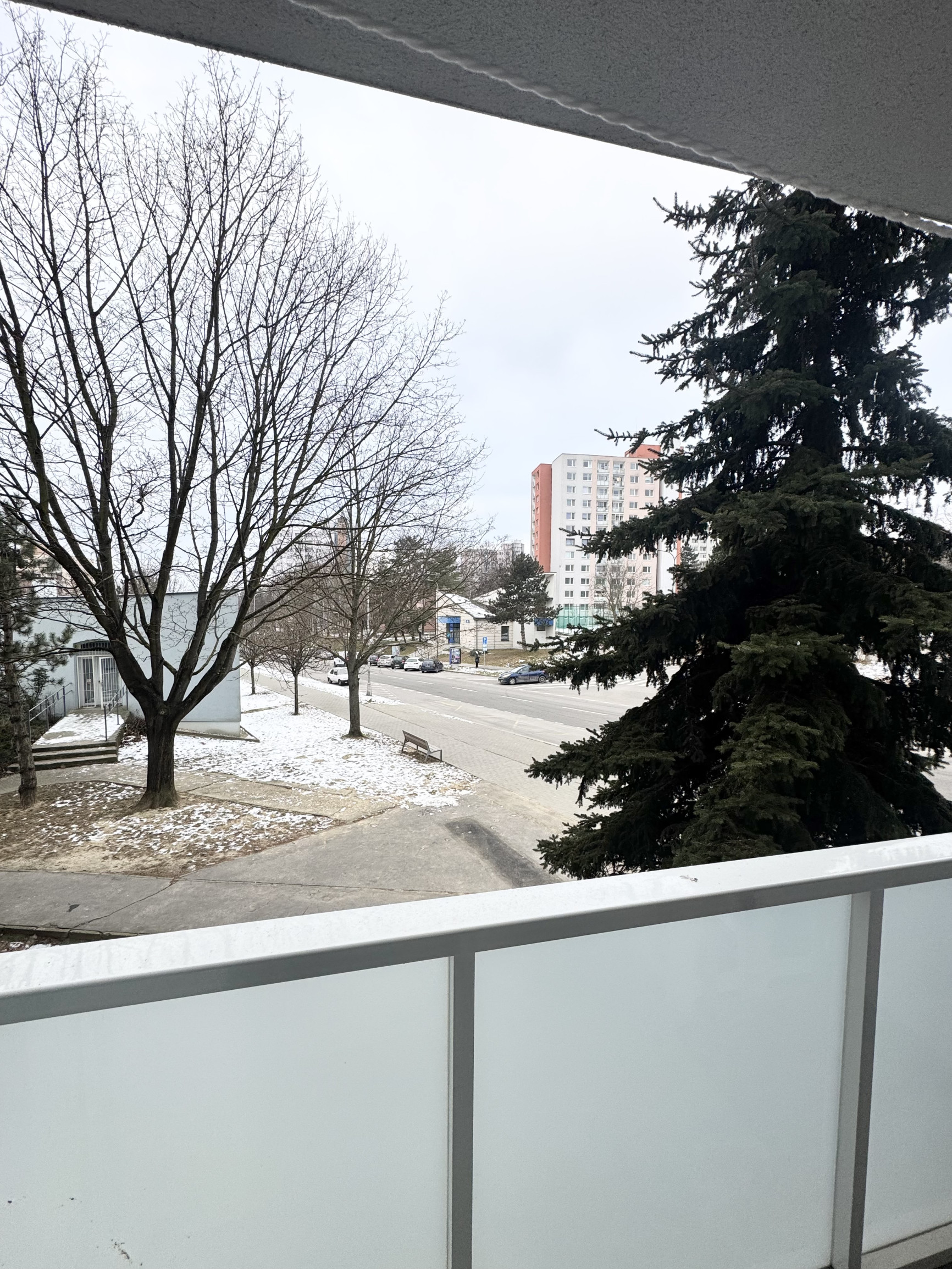 NA PRENÁJOM | 2-IZBOVÝ BYT – KYJEVSKÁ, TRENČÍN