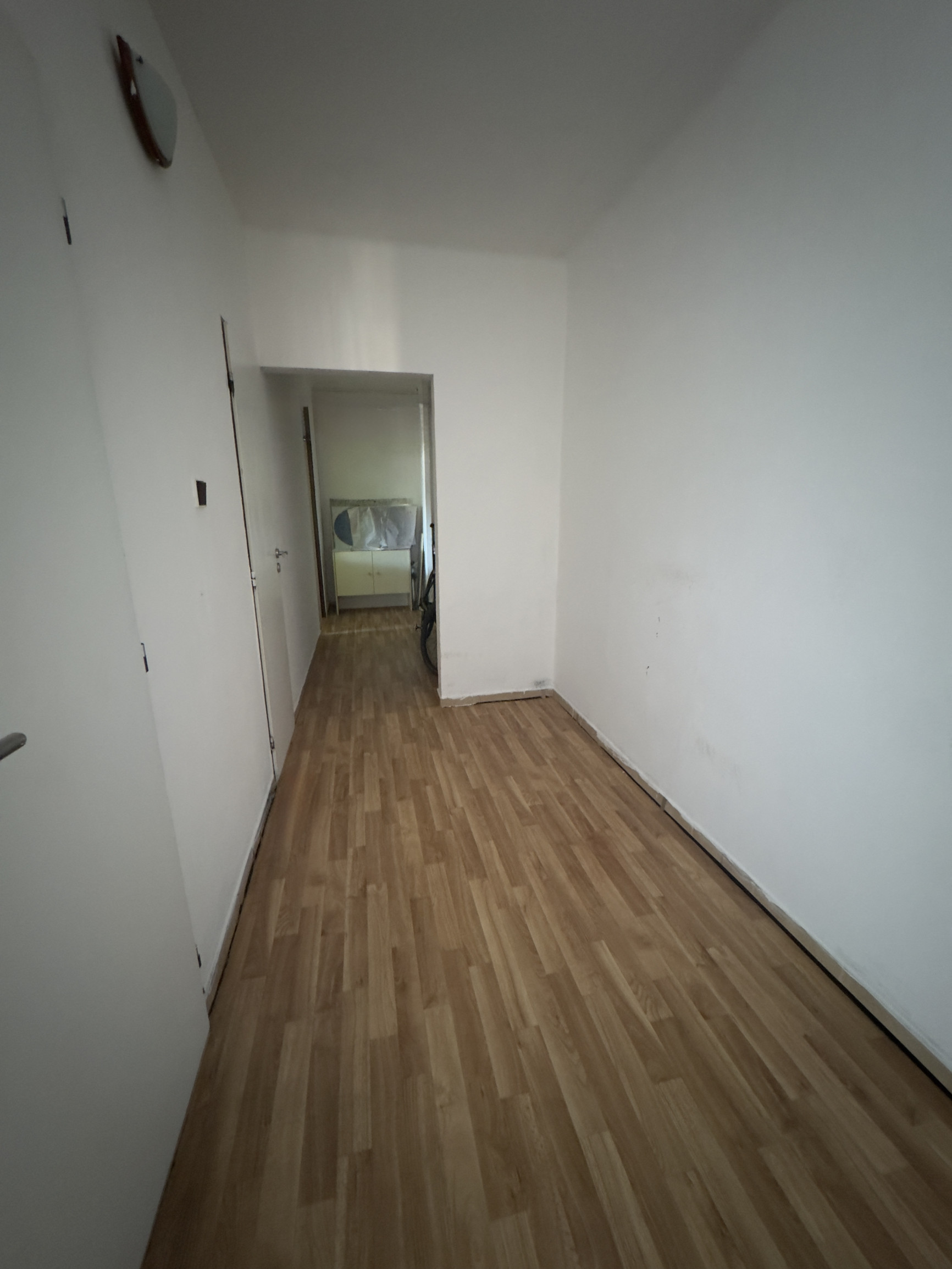 NA PREDAJ | VEĽKOMETRÁŽNY 3-IZBOVÝ BYT –TRENČÍN, SOBLAHOVSKÁ