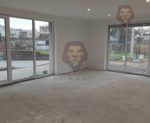 NA PREDAJ RODINNÝ DOM - NOVOSTAVBA - BYSTRIČANY 4-IZBOVÝ , 488m2 POZEMOK