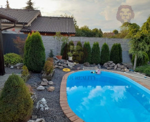 !!Znižená cena!! NA PREDAJ VELKÉ BIELICE - RODINNÝ DOM - 6,5 IZBOVÝ