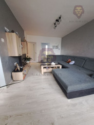 Na predaj 3-izbový byt v centre Seredi