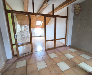 NA PRENÁJOM - Priestory pre kancelárie a služby v Hlohovci