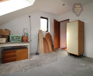 ZNÍŽENÁ CENA - NA PREDAJ - Veľký Rodinný dom Sokolovce