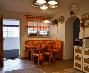 Zrekonštruovaná vidiecka chalupa / rodinný dom na predaj – Lubina, Podkozince