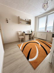 Rezervované  slnečný 77m2 - 3 izbový byt Trenčín