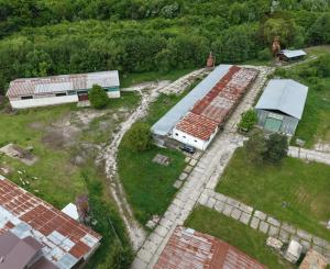 Na predaj: Priemyselný areál – výroba, logistika alebo sklad – 10 181 m2 Rezervované