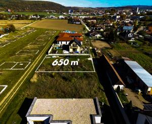 Na predaj stavebný pozemok 650 m² – Trenčín, Záblatie