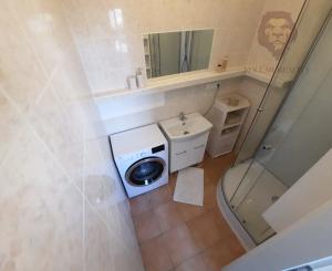 Na prenájom 2-izbový byt – Trenčín, Juh (Saratovská ulica)