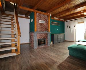 NA PRENÁJOM - Rodinny dom v Zemianskych Sadoch