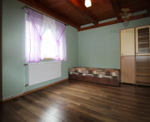 NA PRENÁJOM - Rodinny dom v Zemianskych Sadoch