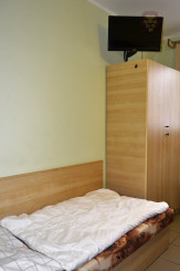 NA PREDAJ RODINNÝ DOM SO SAMOSTATNOU UBYTOVŇOU V OBCI ZAVAR