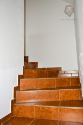 NA PREDAJ RODINNÝ DOM SO SAMOSTATNOU UBYTOVŇOU V OBCI ZAVAR