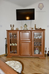 NA PREDAJ RODINNÝ DOM SO SAMOSTATNOU UBYTOVŇOU V OBCI ZAVAR