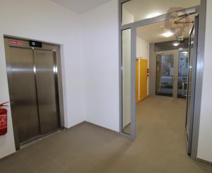 NA PREDAJ - 2 - izbový byt v novostavbe Nová Nitra