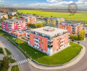 NA PREDAJ 3-IZBOVÝ BYT S 2 BALKÓNMI | VILLA PARK TRENČÍN