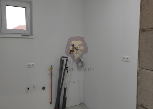 NA PREDAJ RODINNÝ DOM - NOVOSTAVBA - BYSTRIČANY 4-IZBOVÝ , 488m2 POZEMOK