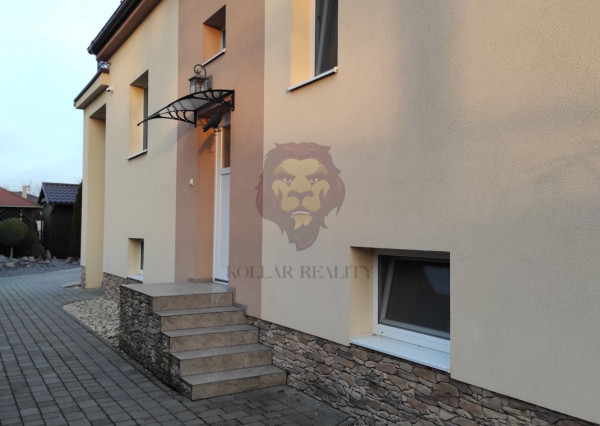 !!Znižená cena!! NA PREDAJ VELKÉ BIELICE - RODINNÝ DOM - 6,5 IZBOVÝ