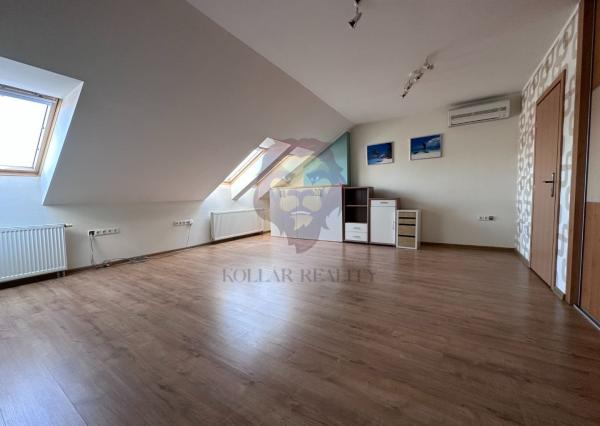 NA PRENÁJOM KANCELÁRIA PRIEVIDZA - Sladkovičová 54 m2