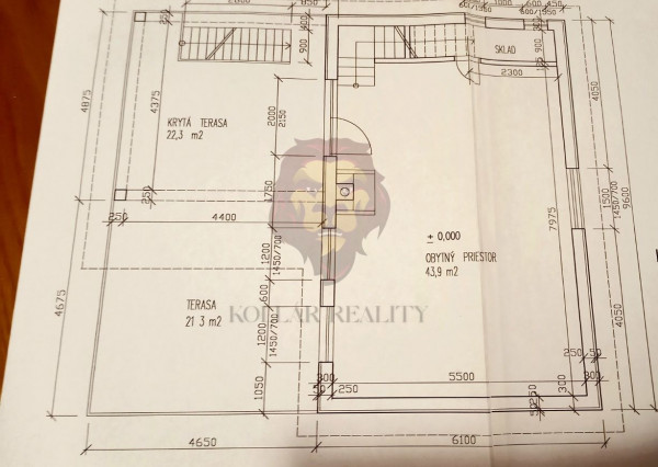 NA PREDAJ 3-PODLAŽNÝ DOM V HLOHOVCI