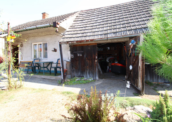 NA PREDAJ -Rodinný dom s veľkým pozemkom v Borskom Mikuláši