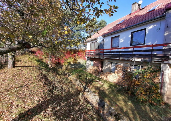 NA PREDAJ RODINNÝ DOM V OBCI - POLIANKA - MYJAVA