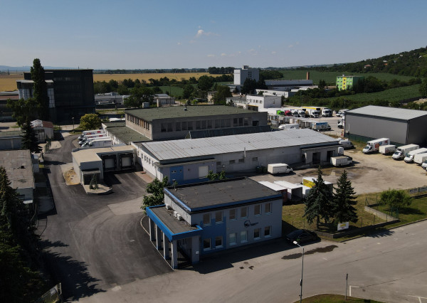 NA PRENÁJOM VÝROBNA HALA A ADMINISTRATÍVNA BUDOVA NOVÉ MESTO NAD VÁHOM