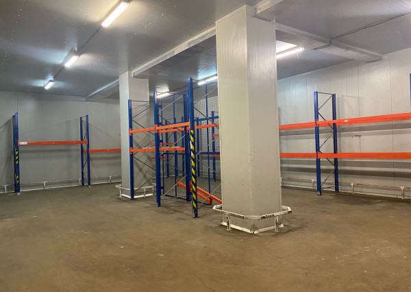 NA PRENÁJOM VÝROBNA HALA A ADMINISTRATÍVNA BUDOVA NOVÉ MESTO NAD VÁHOM