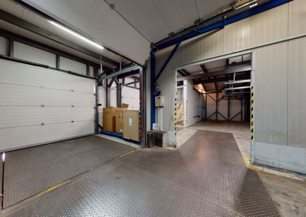 NA PRENÁJOM VÝROBNA HALA A ADMINISTRATÍVNA BUDOVA NOVÉ MESTO NAD VÁHOM