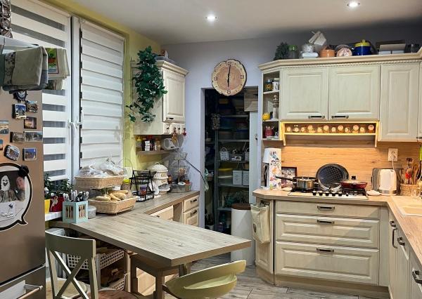 Na predaj 4-izbový byt v Nových Zámkoch