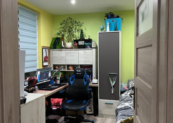 Na predaj 4-izbový byt v Nových Zámkoch