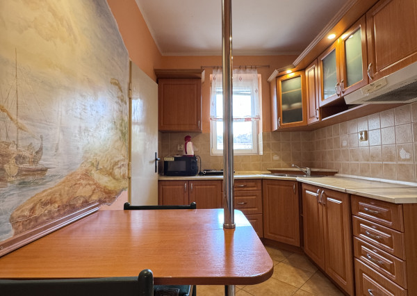 ZNÍŽENÁ CENA !!! NA PREDAJ 2 IZBOVÝ BYT PÚCHOV -62 m2